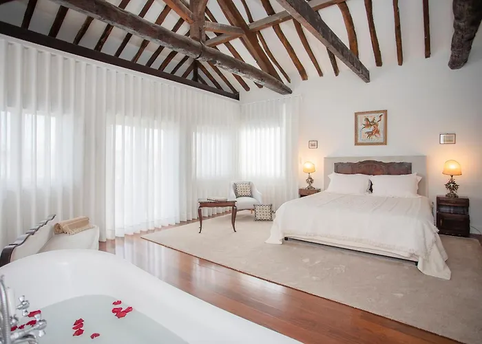 Palace Museum & National Monument - Espaco Palmeiras (adults Only) 4*